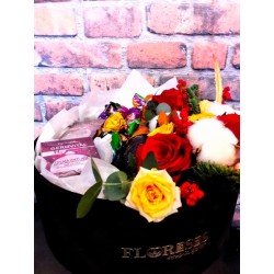 Florisis Cluj-Napoca Winter box vin Purcari Rose praline si elemente decorative Craciun