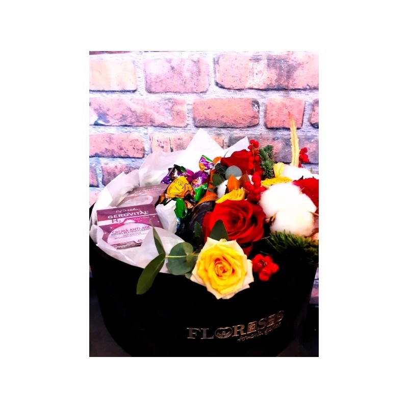 Florisis Cluj-Napoca Winter box vin Purcari Rose praline si elemente decorative Craciun